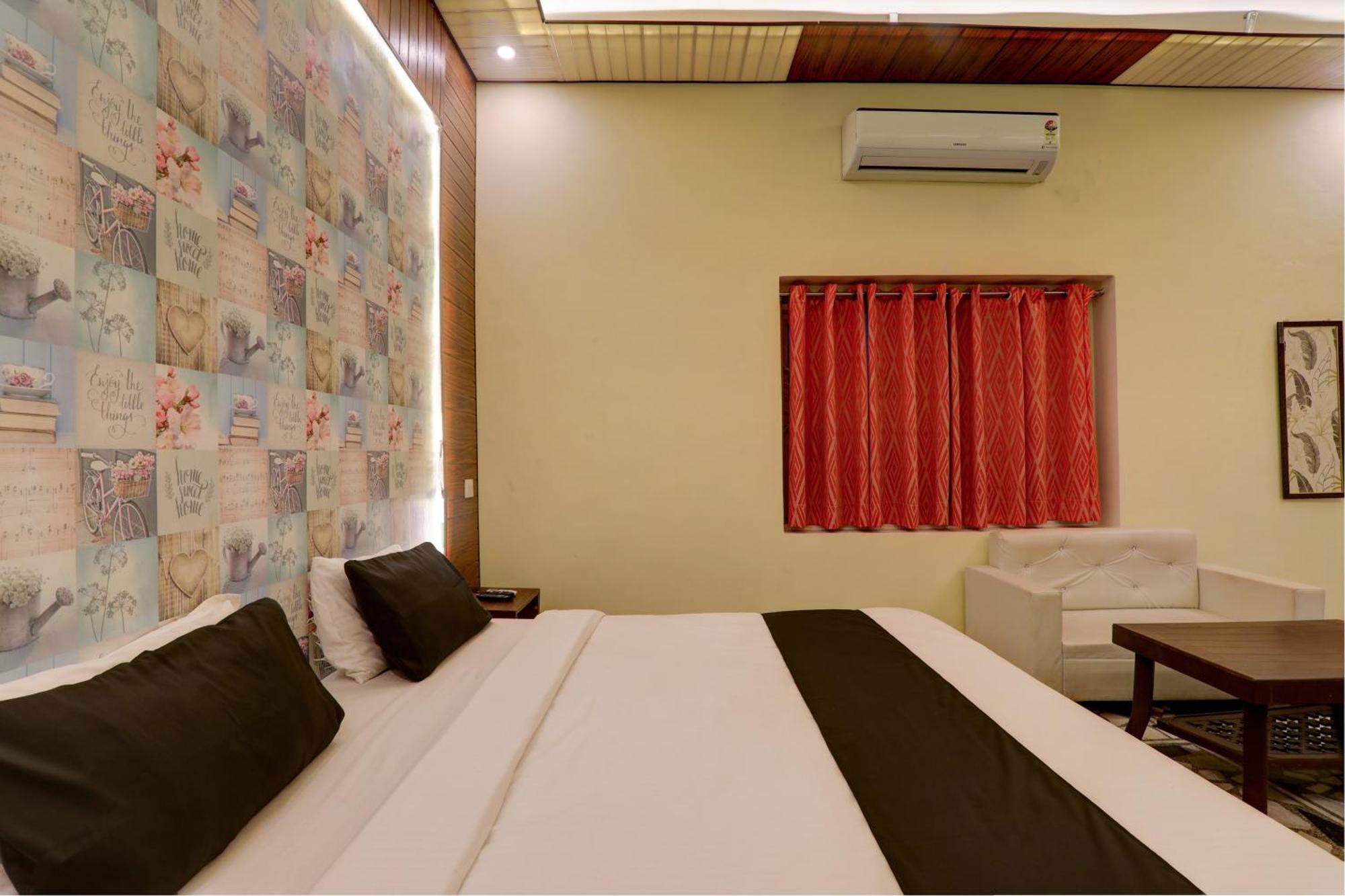Hotel O Flagship Adbhut Moment Hotel Varanasi Exterior photo